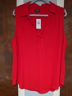 NWT SIZE 2 Torrid Red Harper Georgette Sleeveless Top